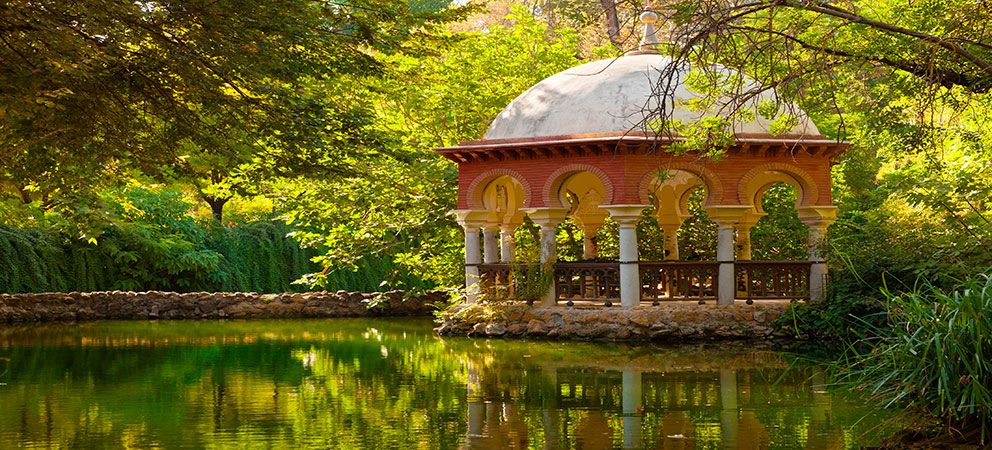 How is the Maria Luisa Park in Seville