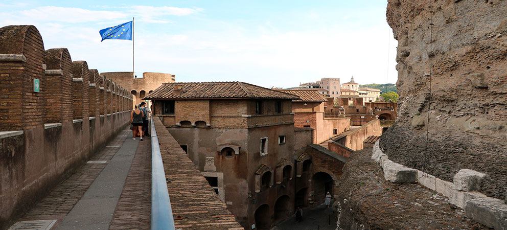 Interior del Castillo de Sant'Angelo