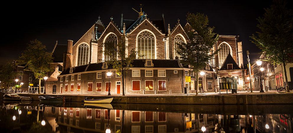 How is Oude Kerk