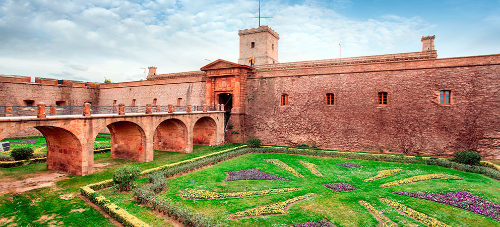 Como es el Castillo de Montjuic